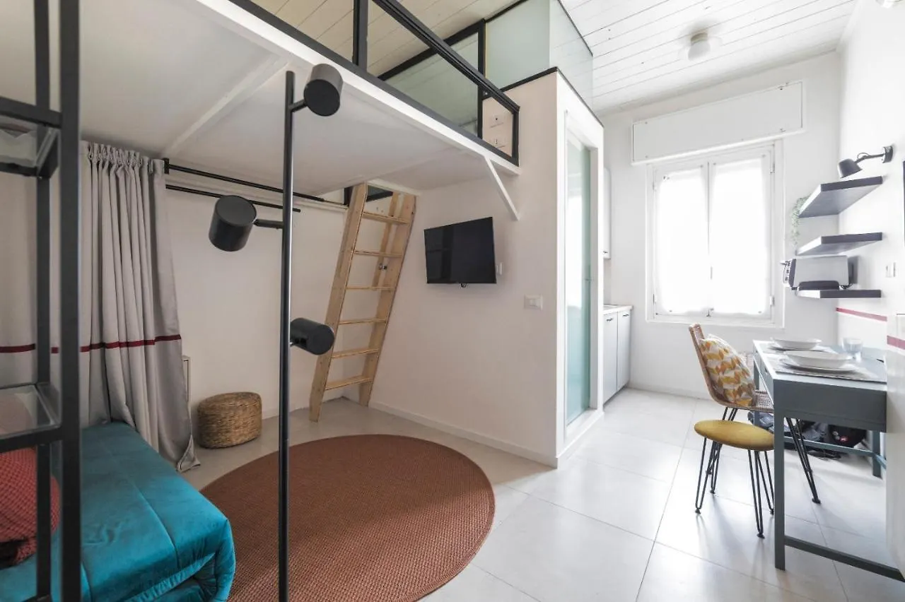 Naviglio Pavese Studio Apartment location